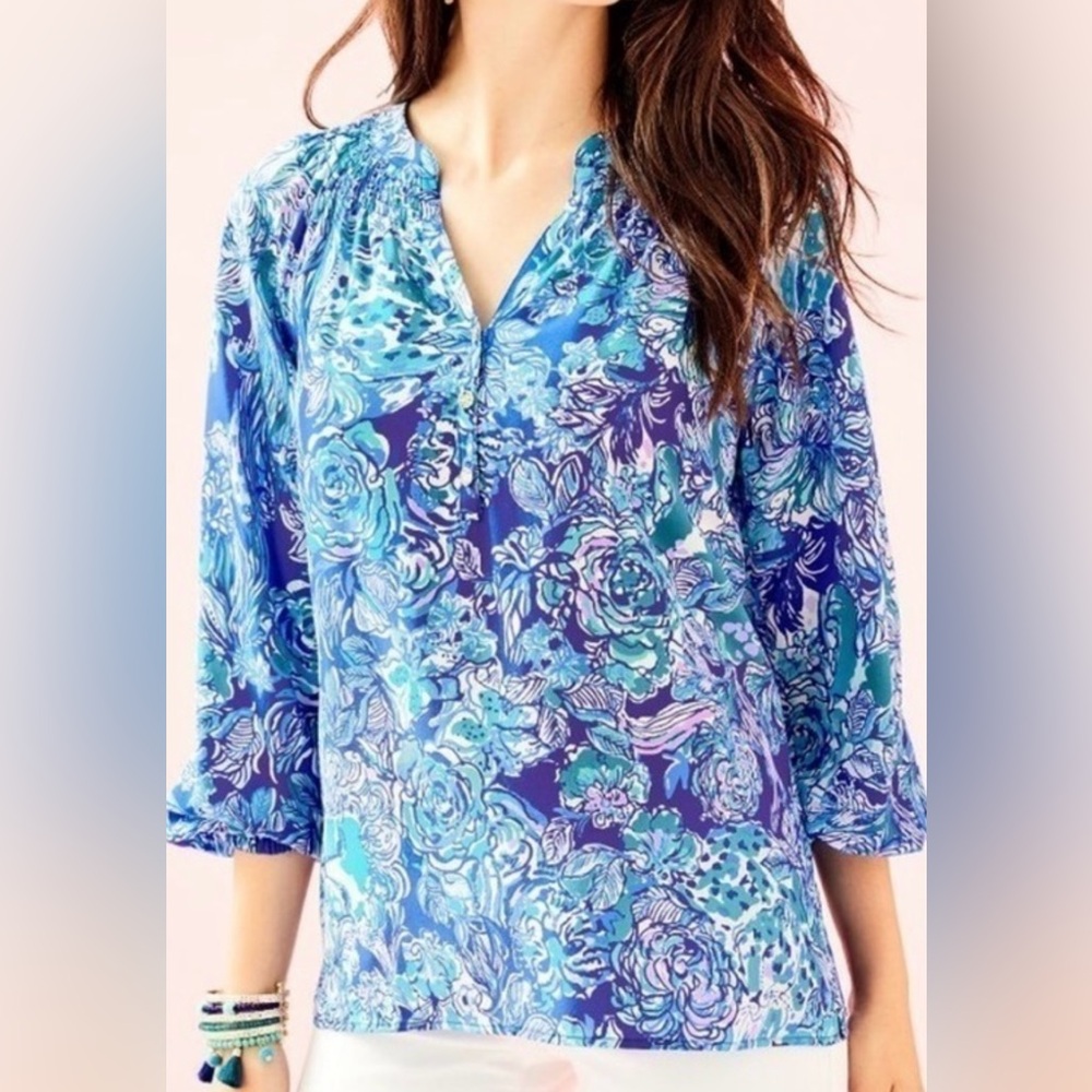 Lilly Pulitzer 100% Silk Elsa Top Blouse, silver gold buttons, gently worn